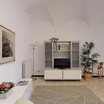 Casa Del Teatro Aparthotel 3*
